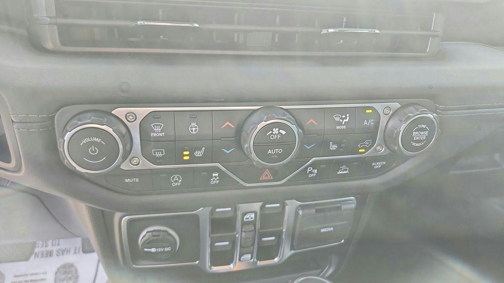 new 2025 Jeep Wrangler car, priced at $50,215