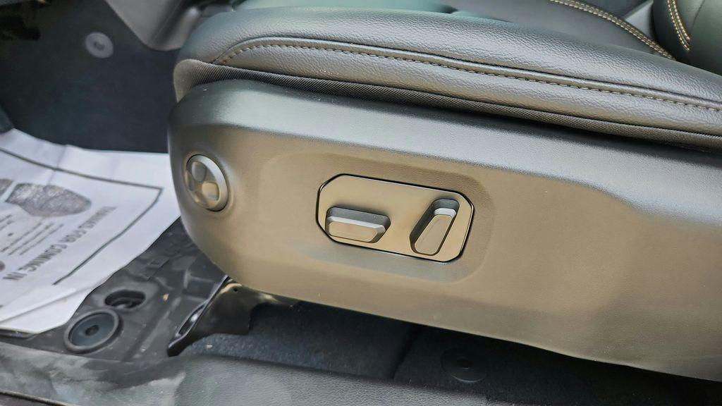 new 2025 Jeep Wrangler car, priced at $50,215