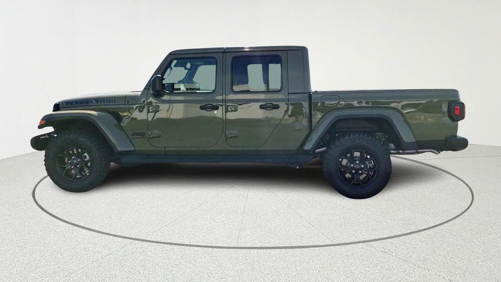 new 2026 Jeep Gladiator car, priced at $44,945