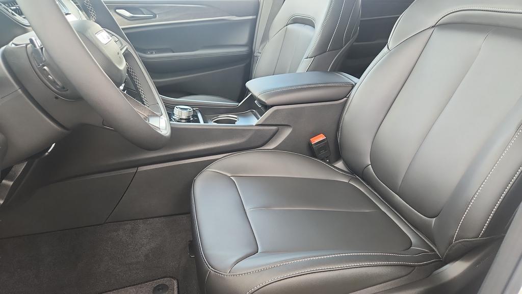 new 2025 Jeep Grand Cherokee L car, priced at $49,241