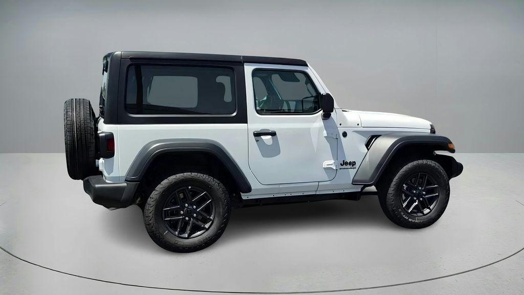 new 2026 Jeep Wrangler car, priced at $41,385
