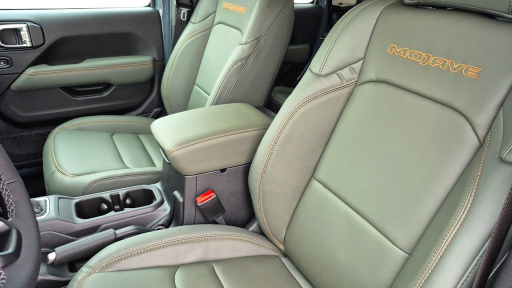 new 2026 Jeep Gladiator car, priced at $53,771