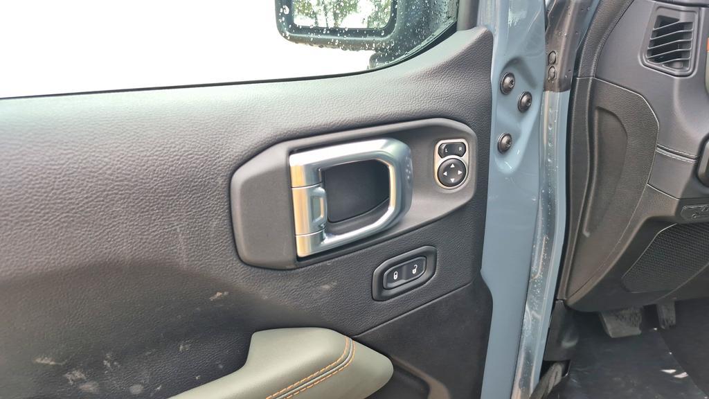 new 2026 Jeep Gladiator car, priced at $53,771