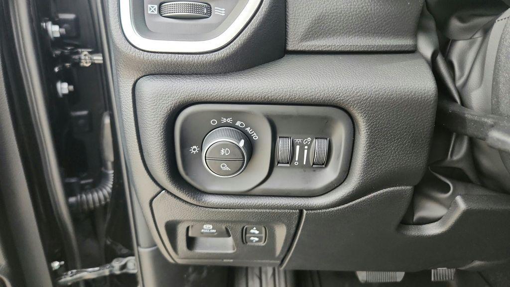 new 2026 Ram 1500 car, priced at $45,172