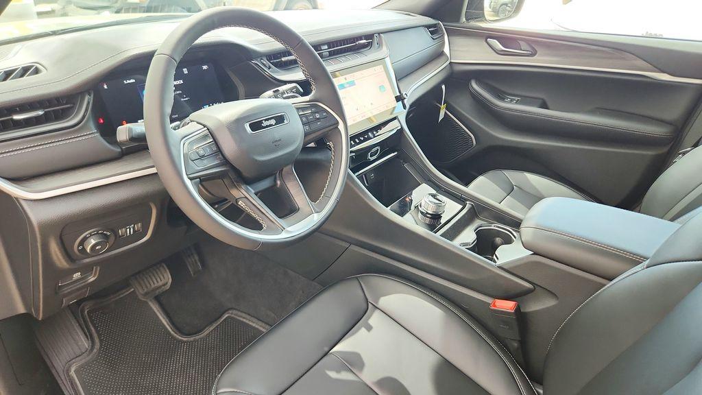 new 2026 Jeep Grand Cherokee L car, priced at $41,801