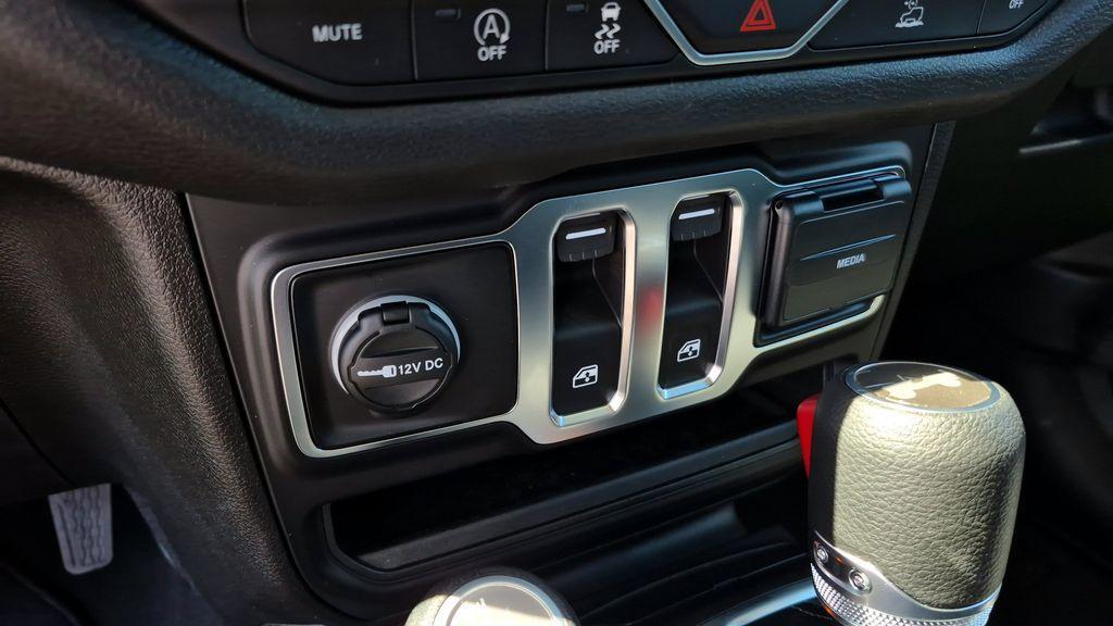 new 2026 Jeep Wrangler car, priced at $34,582