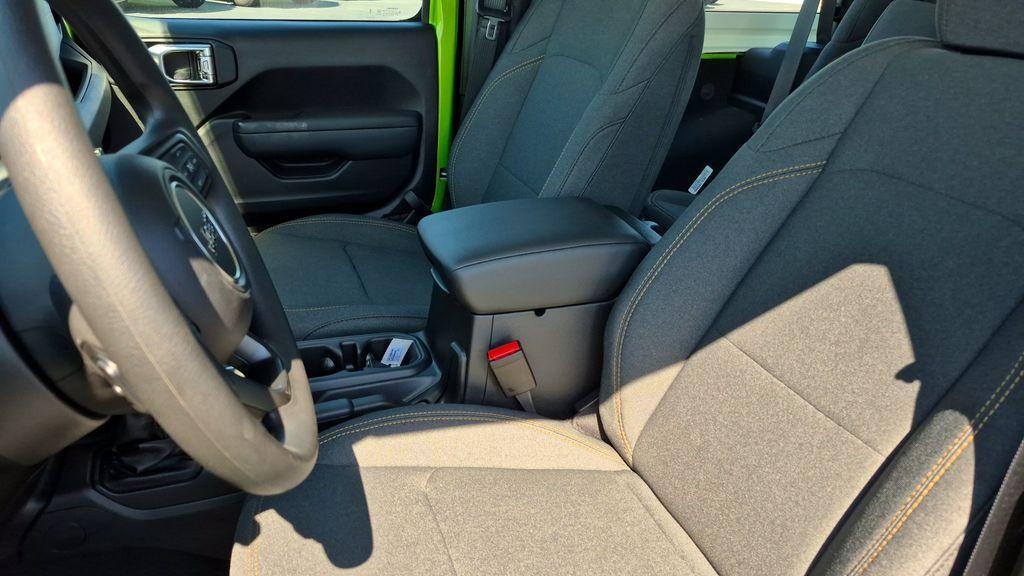 new 2026 Jeep Wrangler car, priced at $34,582