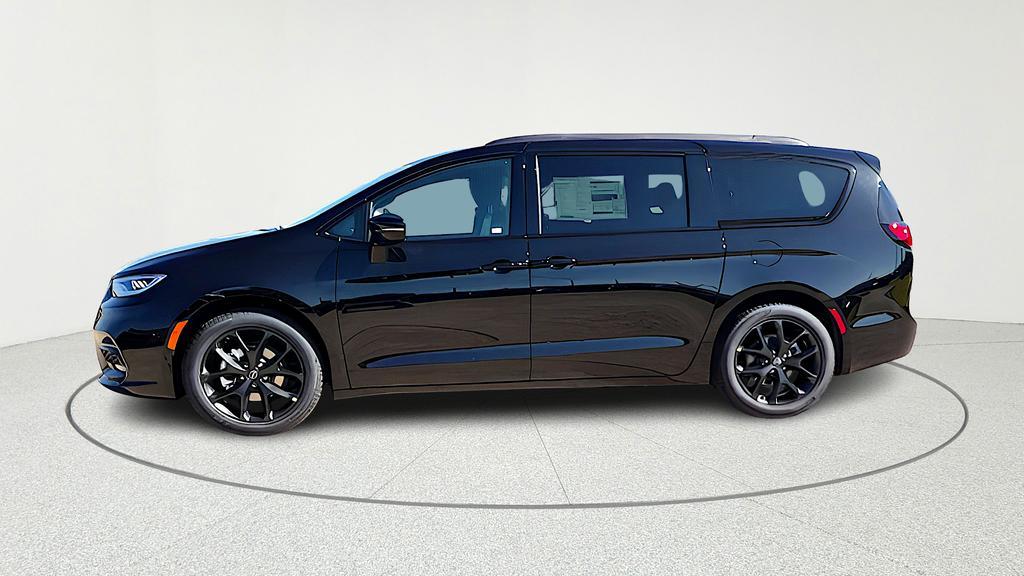 new 2026 Chrysler Pacifica car, priced at $44,363