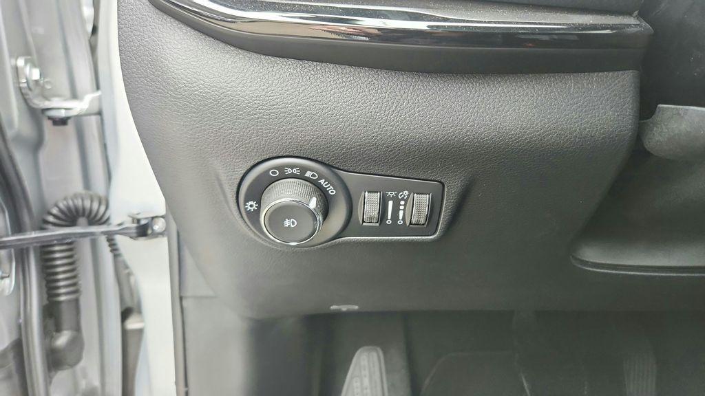 new 2026 Jeep Compass car, priced at $30,367
