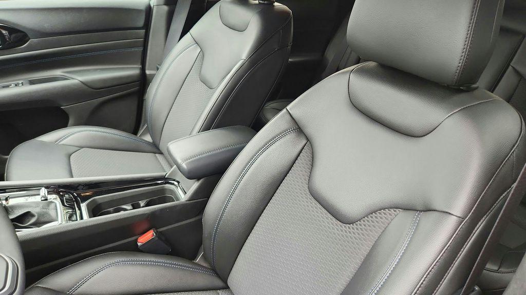 new 2026 Jeep Compass car, priced at $30,367
