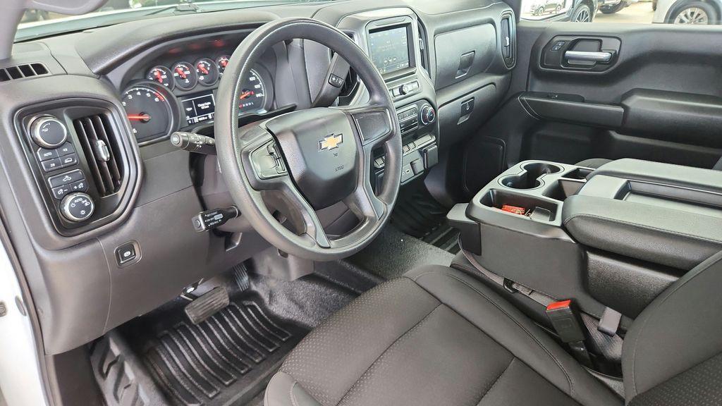 used 2024 Chevrolet Silverado 1500 car, priced at $33,999