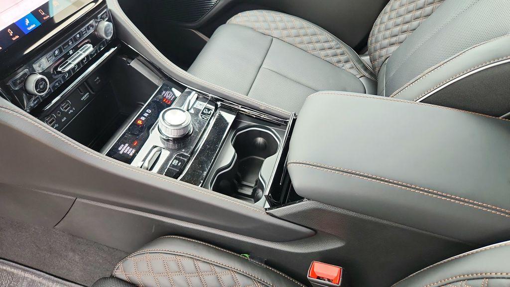 new 2025 Jeep Grand Cherokee L car, priced at $62,595