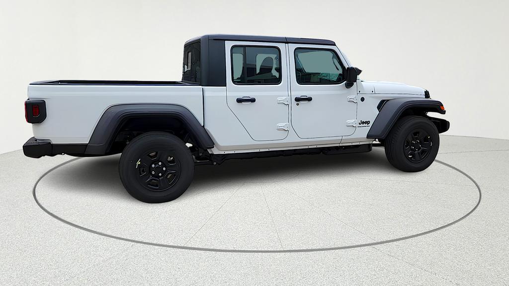 new 2026 Jeep Gladiator car, priced at $39,302