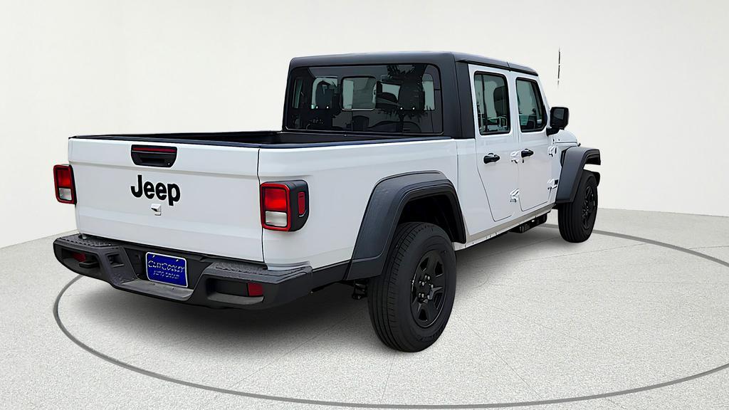 new 2026 Jeep Gladiator car, priced at $39,302