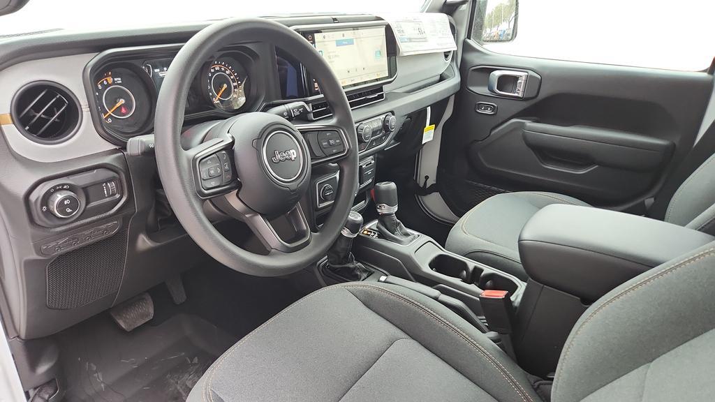 new 2026 Jeep Gladiator car, priced at $39,302