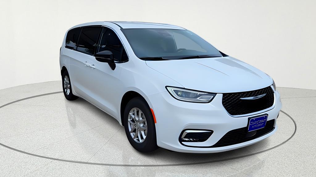 new 2026 Chrysler Pacifica car, priced at $39,050
