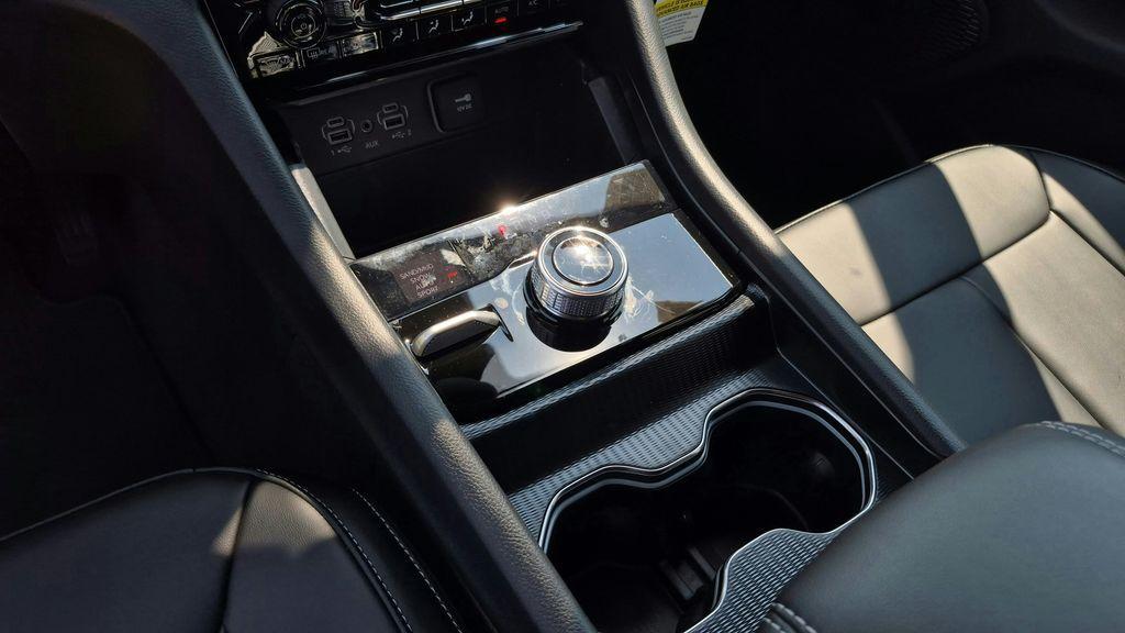 new 2025 Jeep Grand Cherokee car, priced at $47,914