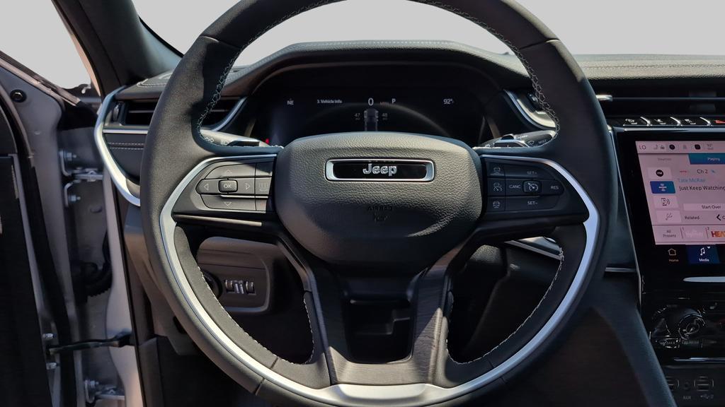 new 2025 Jeep Grand Cherokee car, priced at $47,914