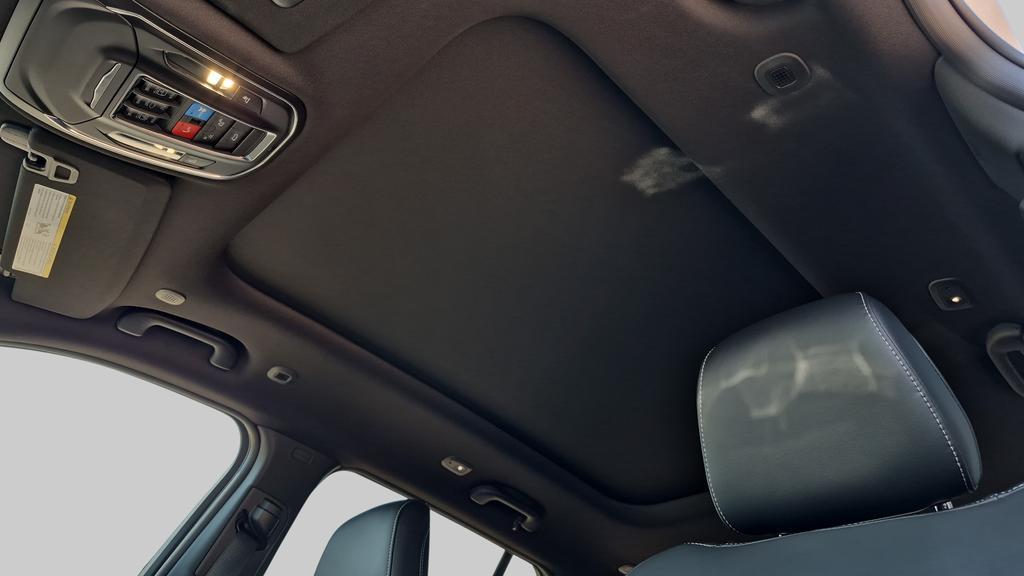 new 2025 Jeep Grand Cherokee car, priced at $47,914