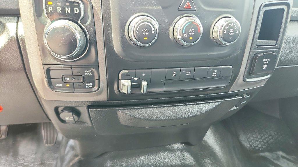 used 2019 Ram 1500 Classic car, priced at $21,784