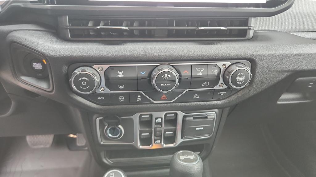 new 2026 Jeep Wrangler car, priced at $40,156