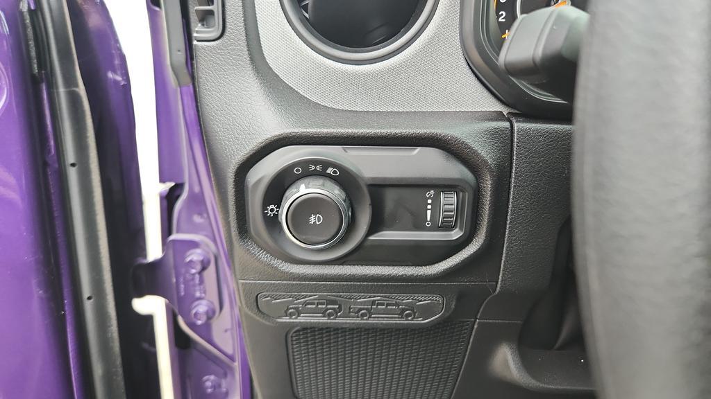 new 2026 Jeep Wrangler car, priced at $40,156