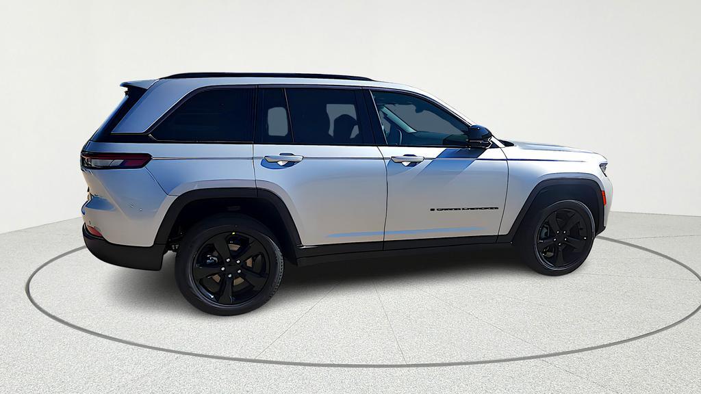 new 2026 Jeep Grand Cherokee car, priced at $42,127