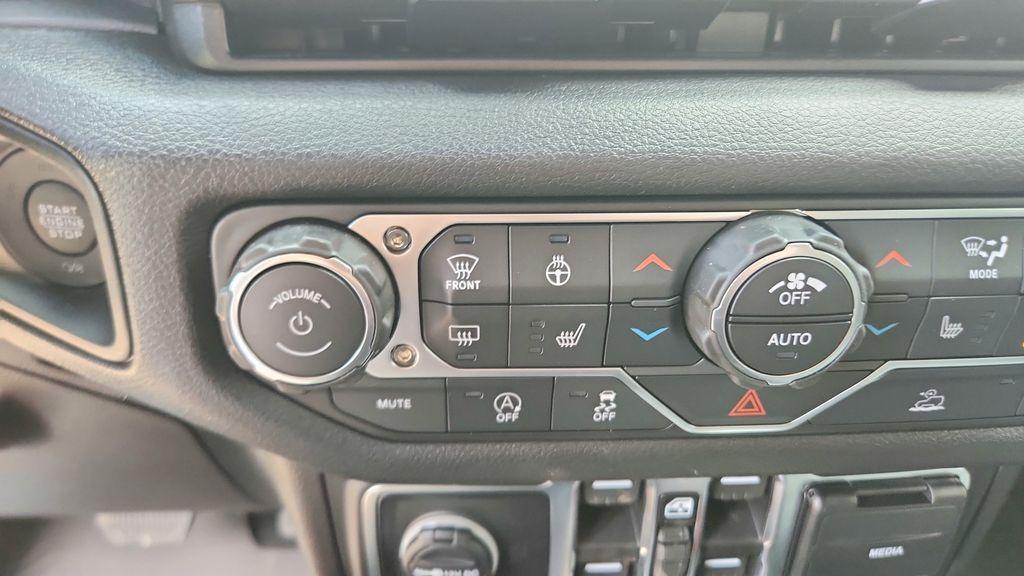 new 2026 Jeep Wrangler car, priced at $42,815