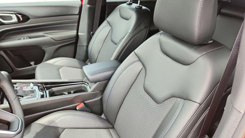 new 2026 Jeep Compass car, priced at $31,444