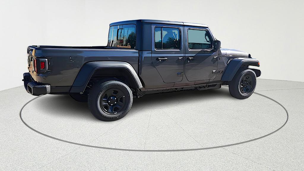 new 2026 Jeep Gladiator car, priced at $38,981