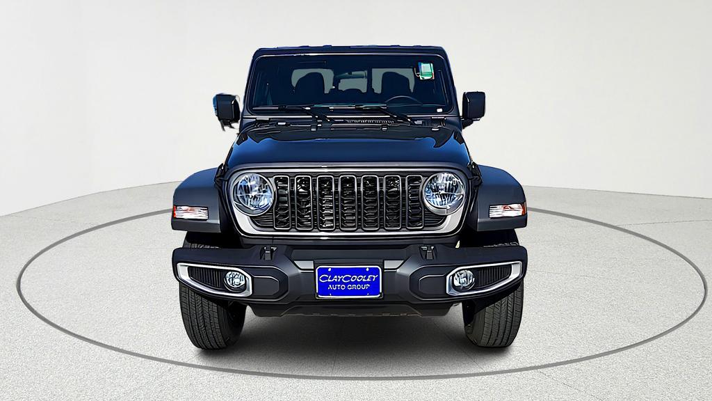 new 2026 Jeep Gladiator car, priced at $38,981