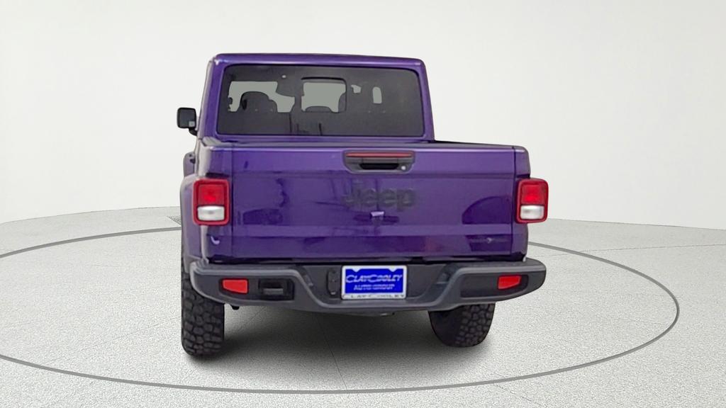 new 2026 Jeep Gladiator car, priced at $45,711