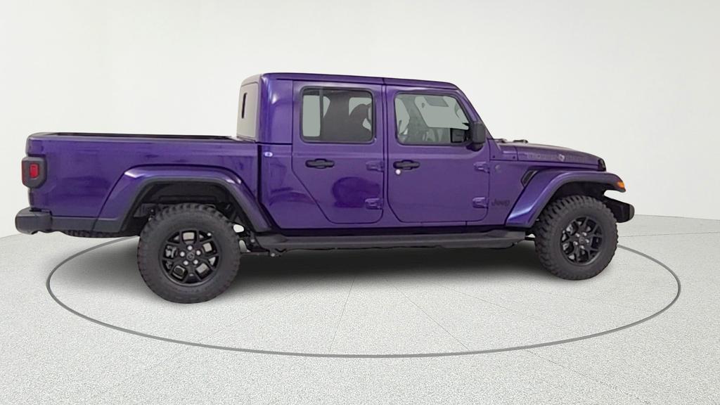 new 2026 Jeep Gladiator car, priced at $45,711