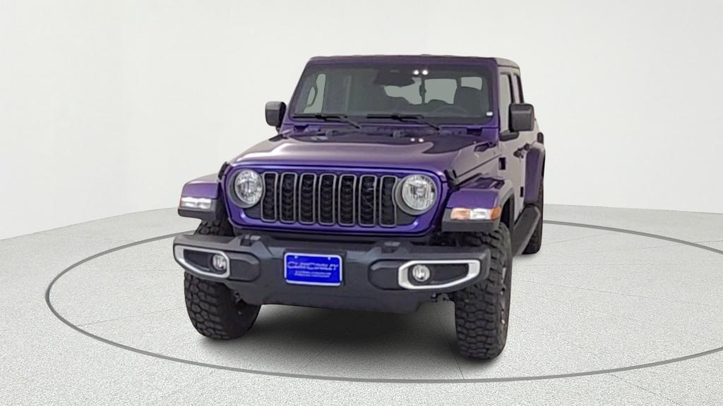 new 2026 Jeep Gladiator car, priced at $45,711