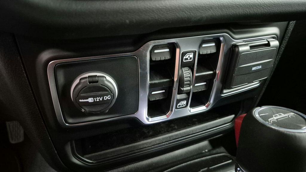 new 2026 Jeep Gladiator car, priced at $44,945