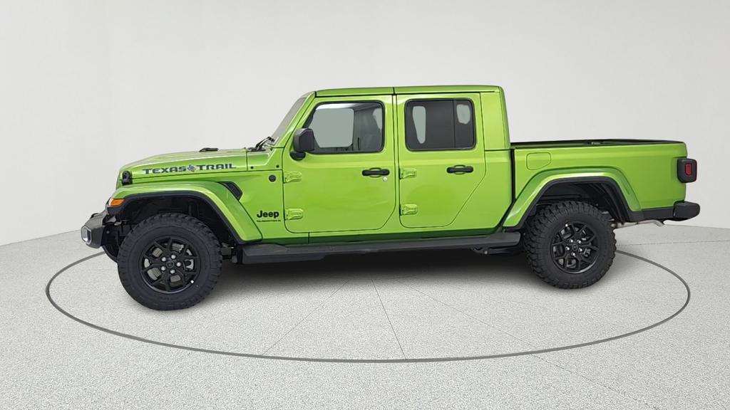 new 2026 Jeep Gladiator car, priced at $44,945