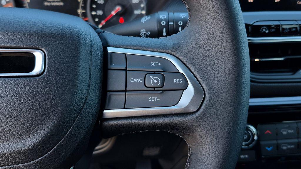 new 2026 Jeep Compass car, priced at $26,146