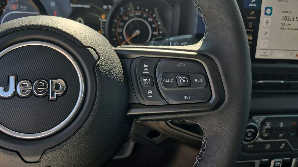 new 2026 Jeep Wrangler car, priced at $45,471