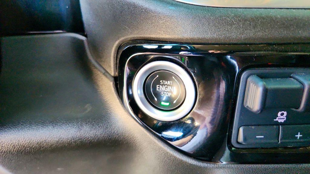 used 2022 Chevrolet Silverado 1500 car, priced at $30,698