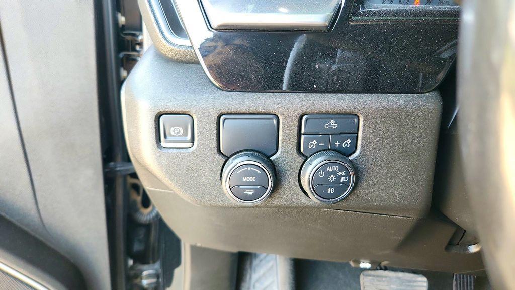 used 2022 Chevrolet Silverado 1500 car, priced at $30,698
