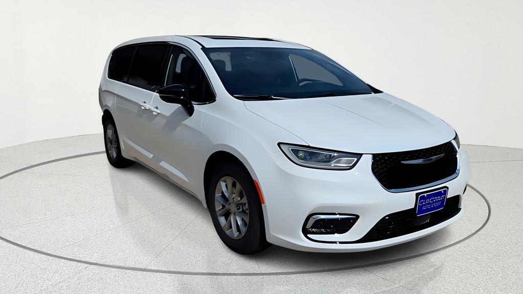 new 2026 Chrysler Pacifica car, priced at $42,786