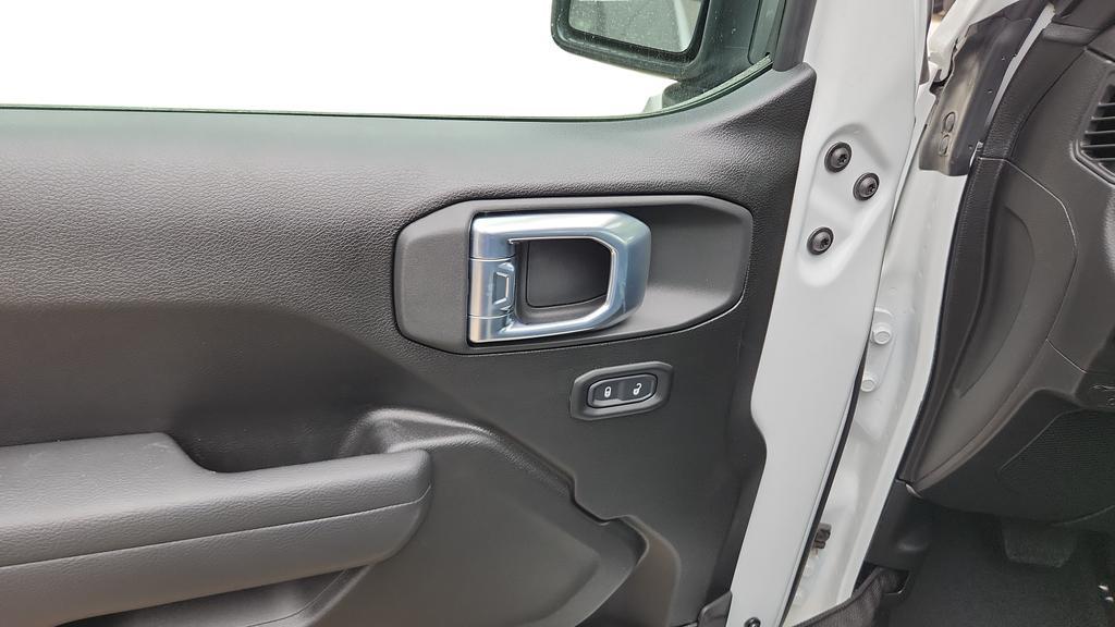 new 2026 Jeep Wrangler car, priced at $39,110