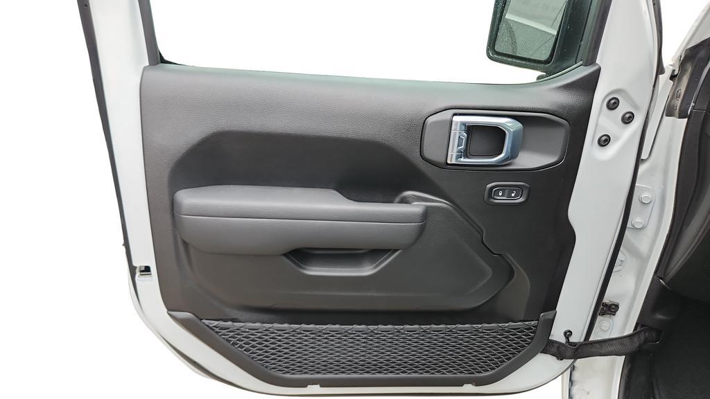 new 2026 Jeep Wrangler car, priced at $39,110