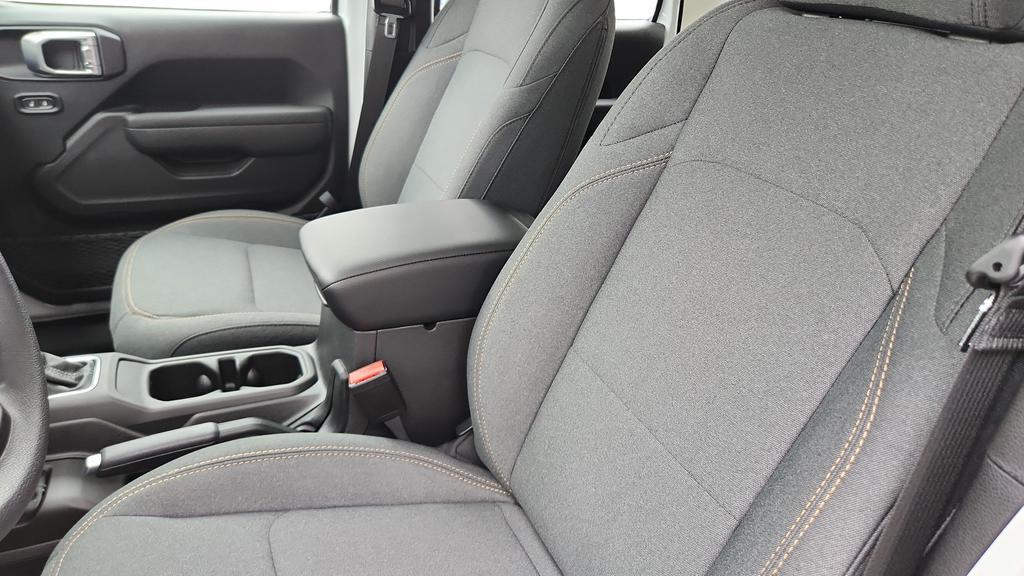 new 2026 Jeep Wrangler car, priced at $39,110