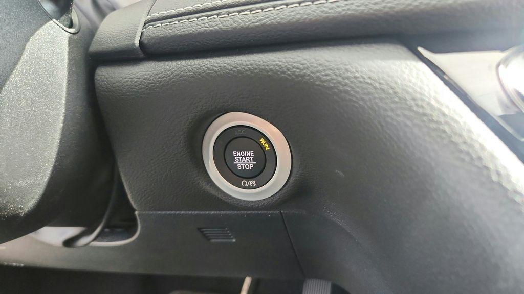 new 2026 Chrysler Pacifica car, priced at $37,705