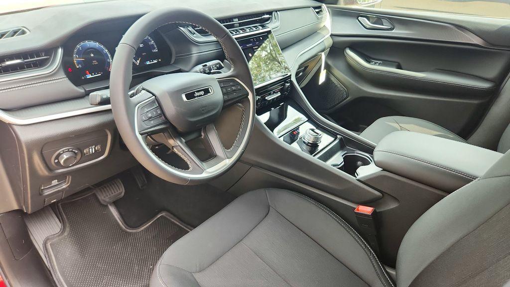 new 2026 Jeep Grand Cherokee L car, priced at $34,633