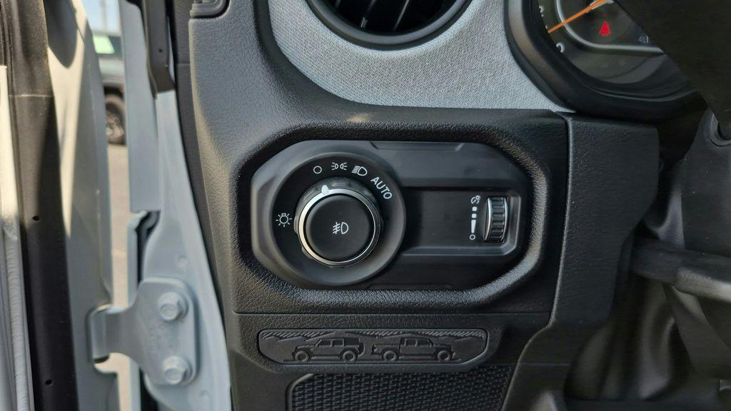 new 2025 Jeep Wrangler car, priced at $37,541