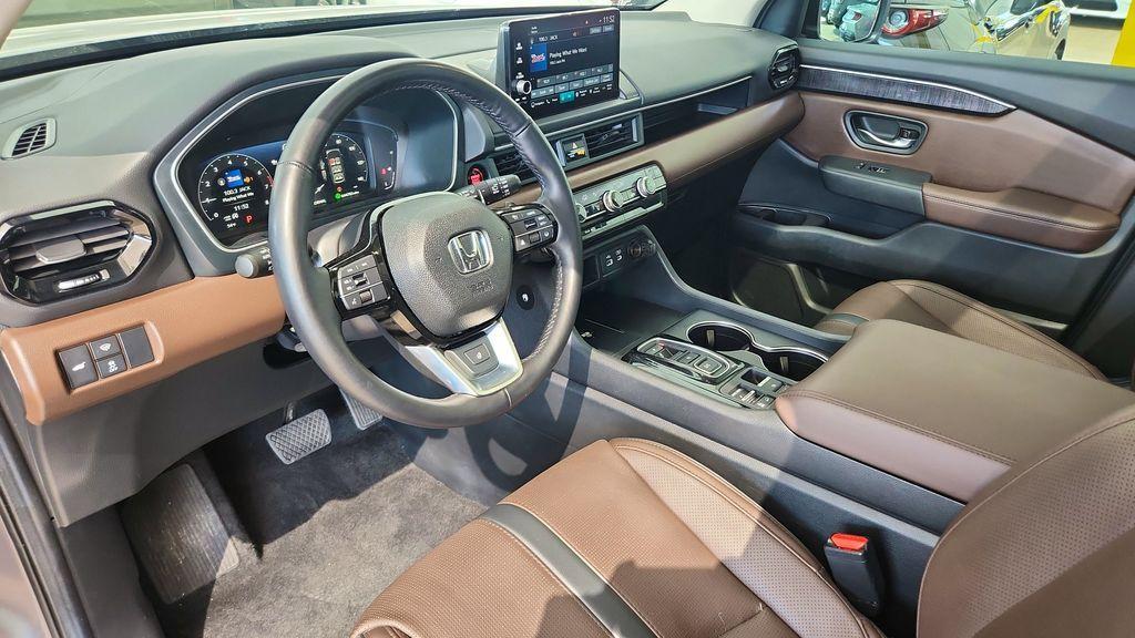 used 2024 Honda Pilot car, priced at $43,680