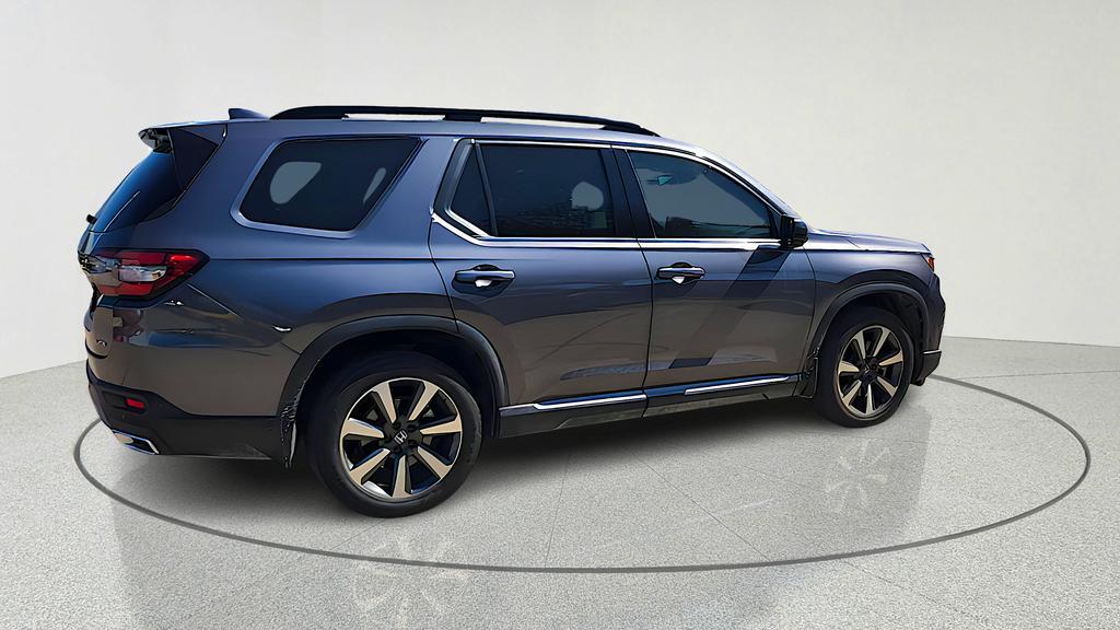 used 2024 Honda Pilot car, priced at $43,680