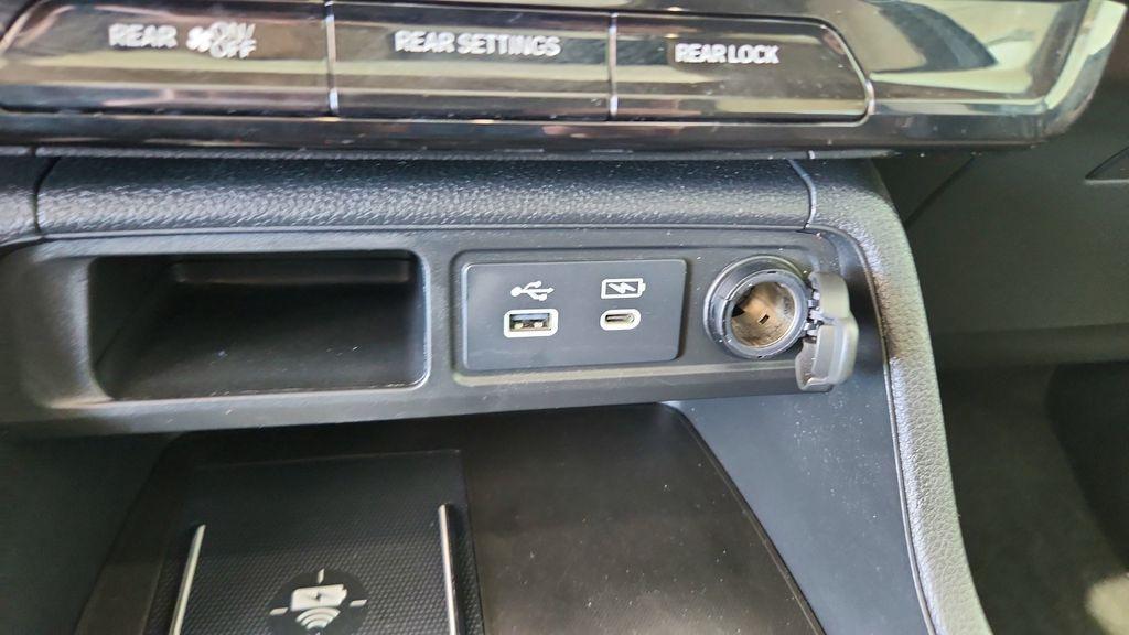 used 2024 Honda Pilot car, priced at $43,680